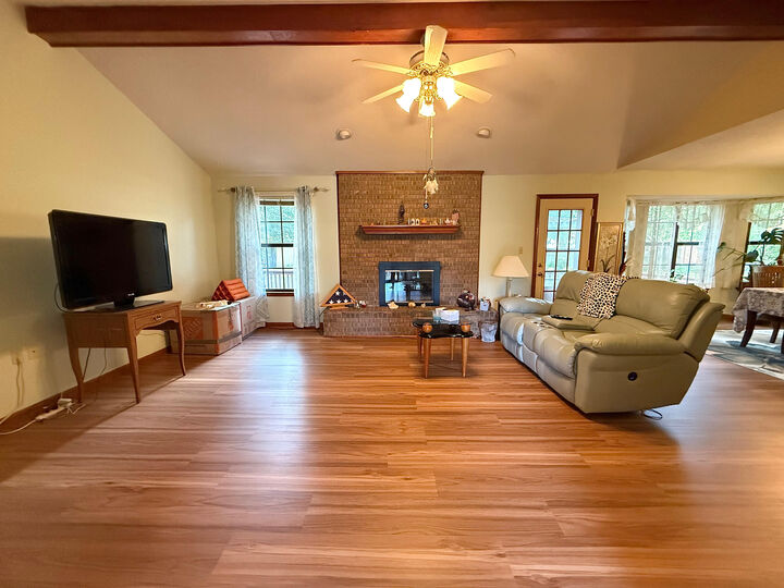Property Photo: 407A NW Holmes Boulevard FL 32548