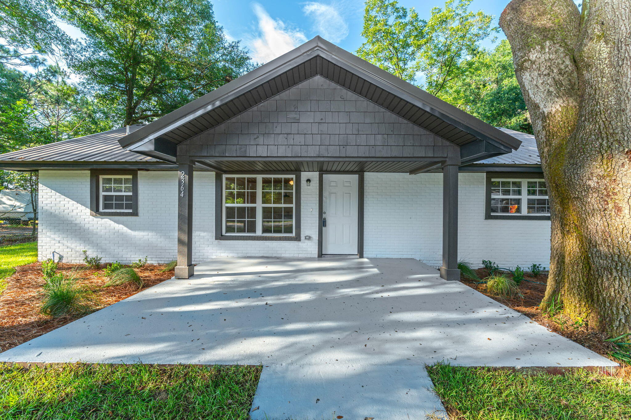 Property Photo: 2364 Susan Drive FL 32536