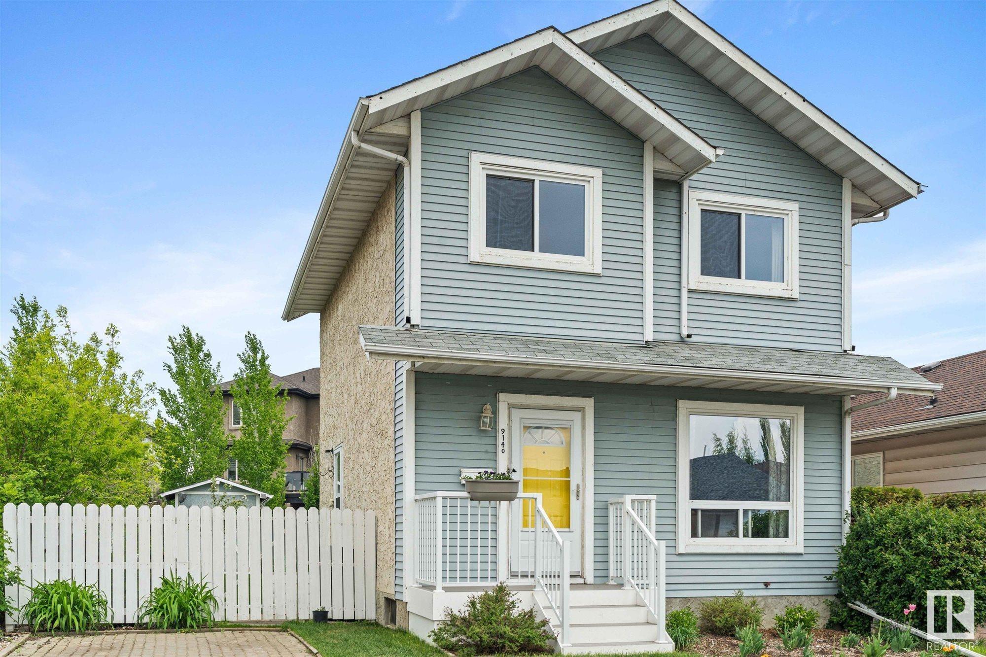 Property Photo:  9140 180A Avenue NW  AB T5Z 2K2 