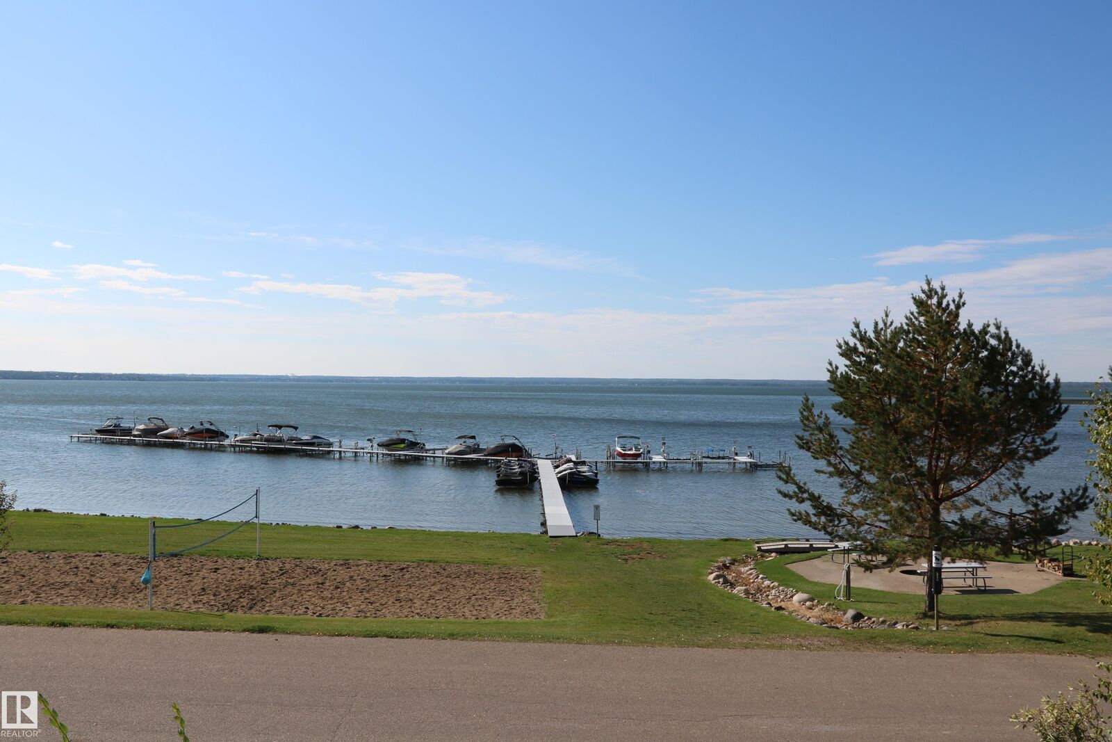 Property Photo: 617 55101 Ste Anne Trail AB T0E 1A1