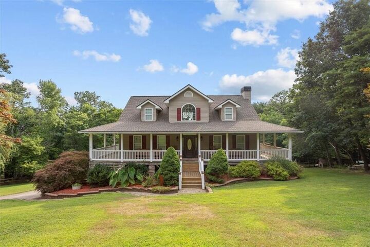Property Photo: 970 Salacoa Vista GA 30143