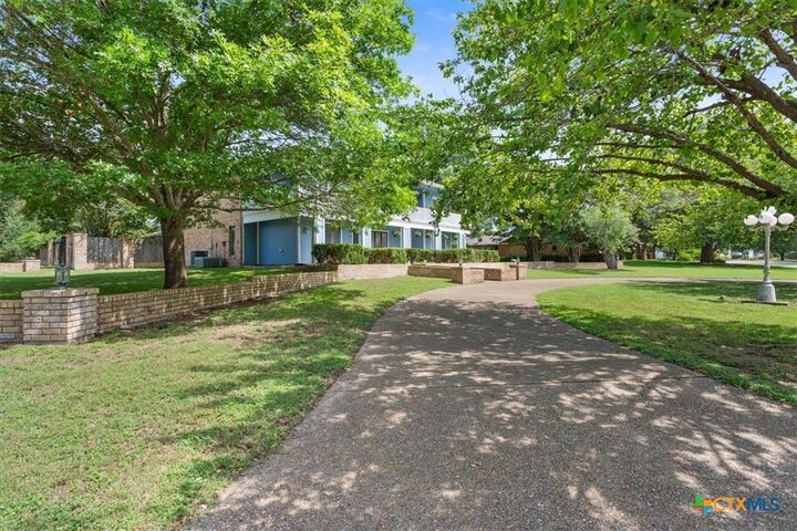 Property Photo: 910 Mill Creek Drive TX 76571