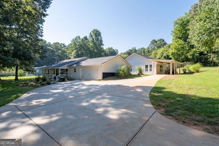 Property Photo: 1332 Hiram Sudie Road GA 30141