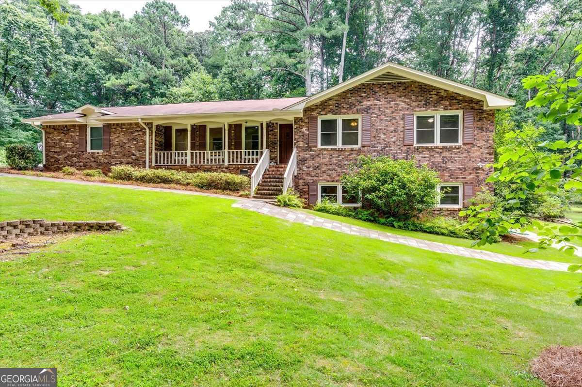 Property Photo: 1398 Branchwood Drive GA 30078
