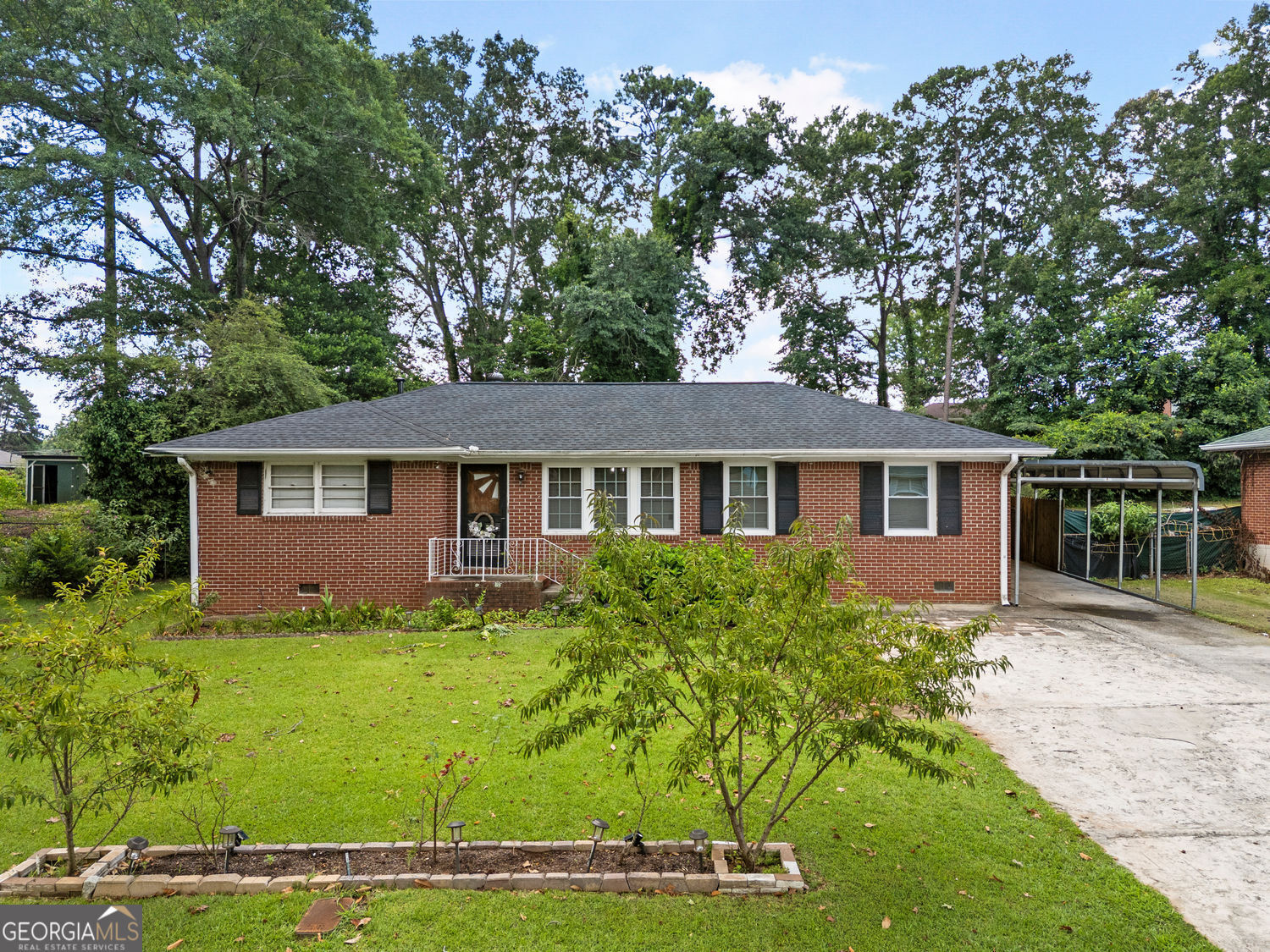 Property Photo:  1199 Ellington Drive  GA 30260 