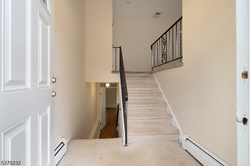 Property Photo: 16 Fundus Rd NJ 07052