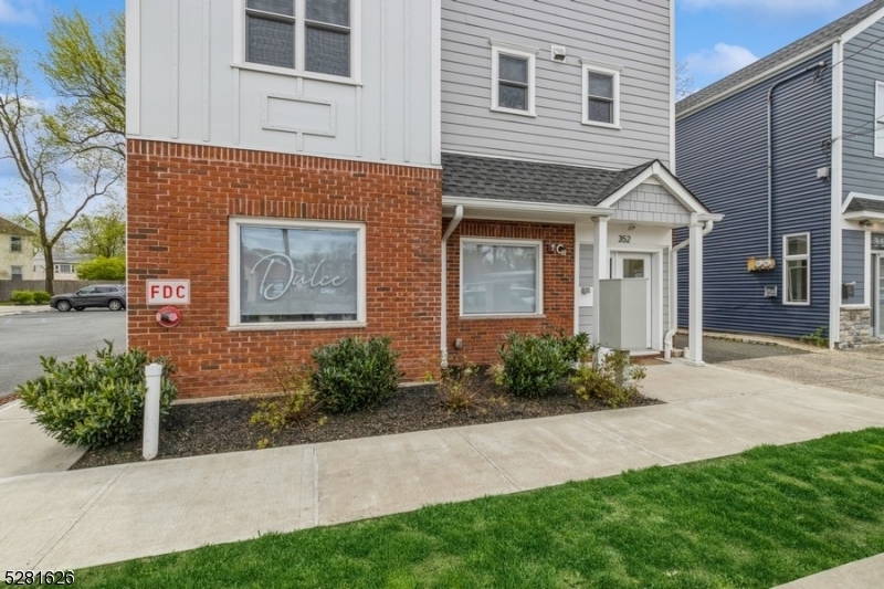 Property Photo: 352 South Ave 2 NJ 07090