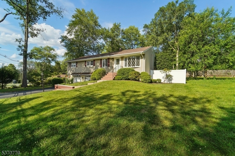 Property Photo: 33 Seneca Trl NJ 07470