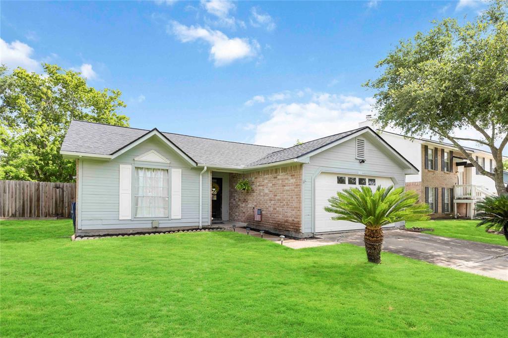 Property Photo: 2518 Northern Drive TX 77573