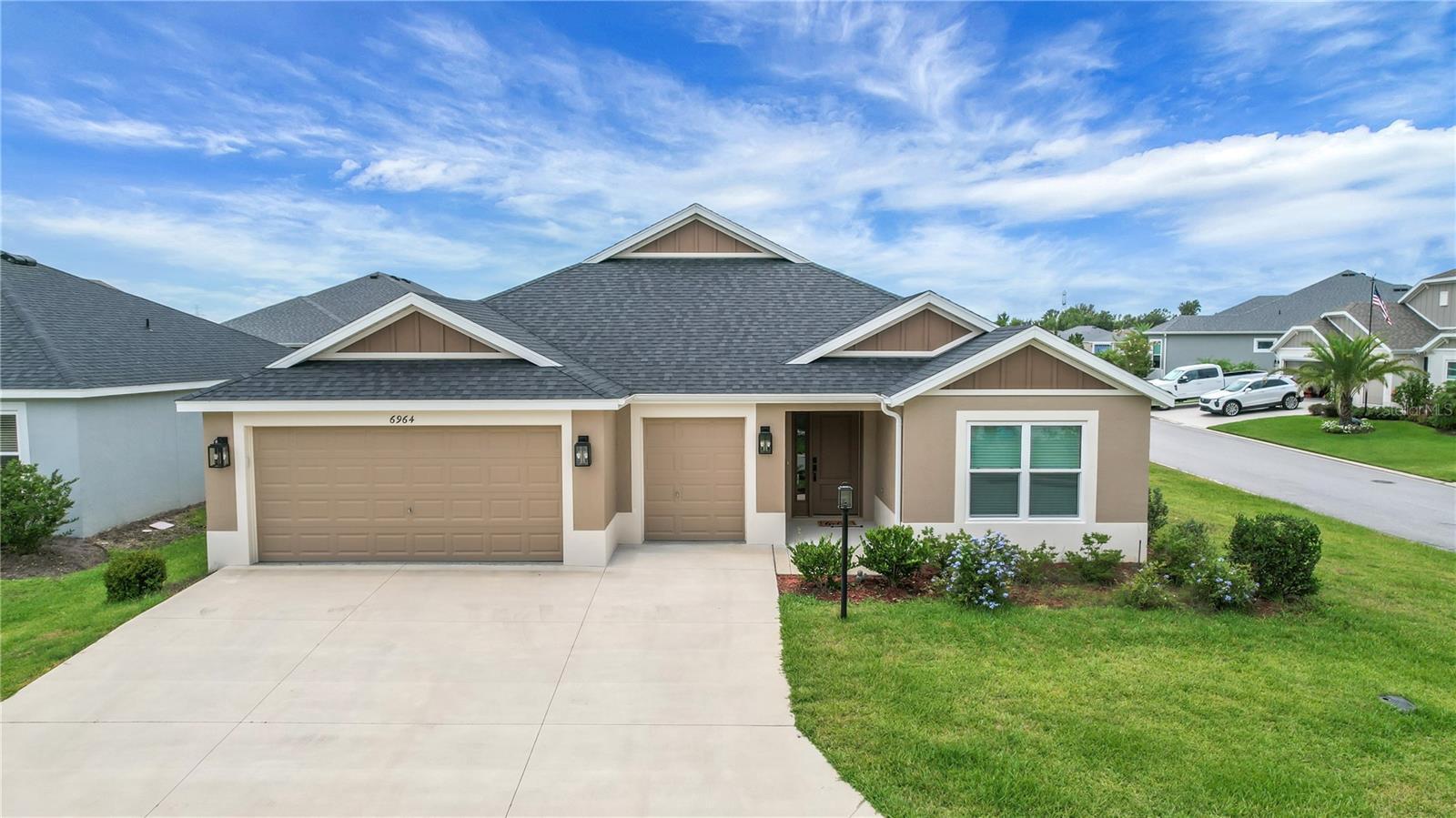 Property Photo:  6964 Sugar Creek Path  FL 34762 