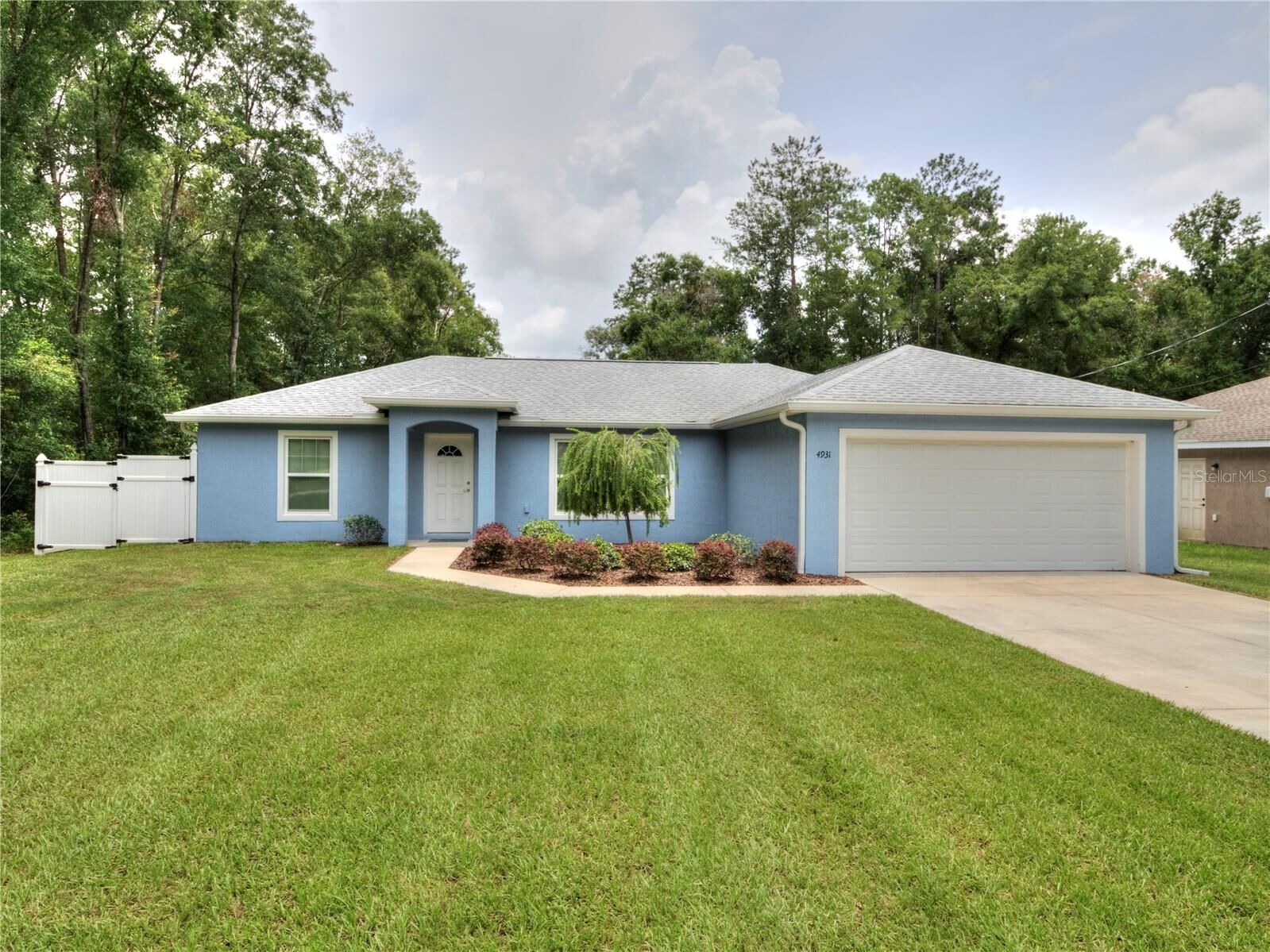 Property Photo:  4931 NW 62nd Avenue  FL 34482 
