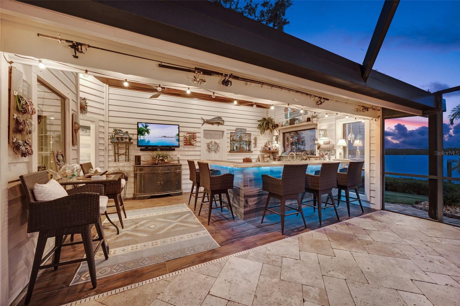 Property Photo: 6605 Seabird Way FL 33572