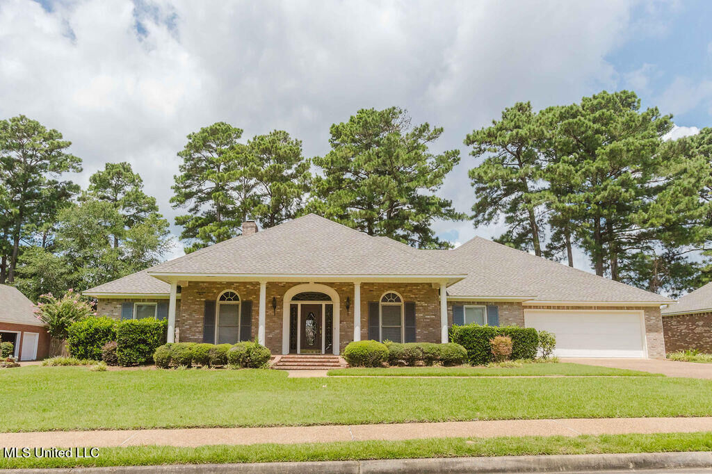 Property Photo:  837 Southwind Lane  MS 39047 