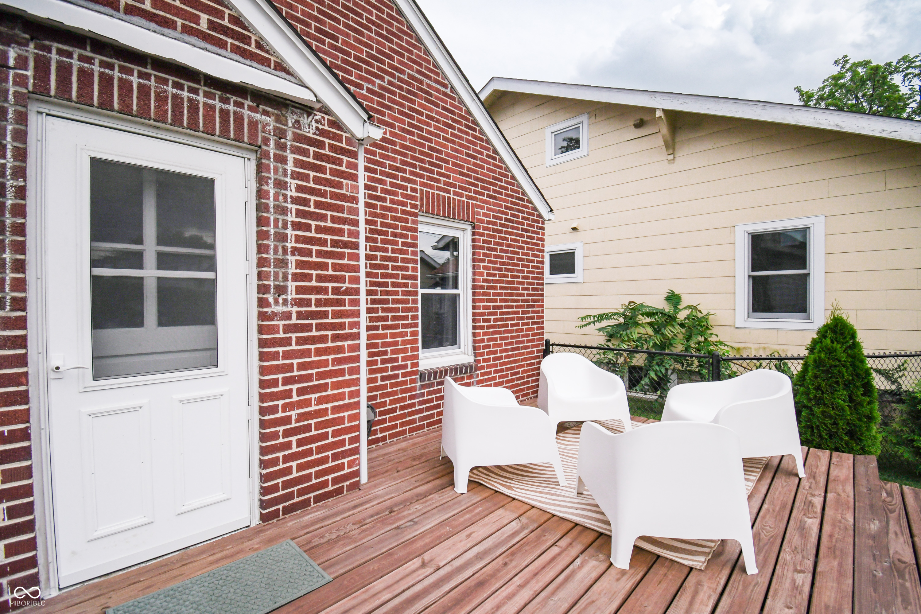 Property Photo: 1606 California Street IN 47201