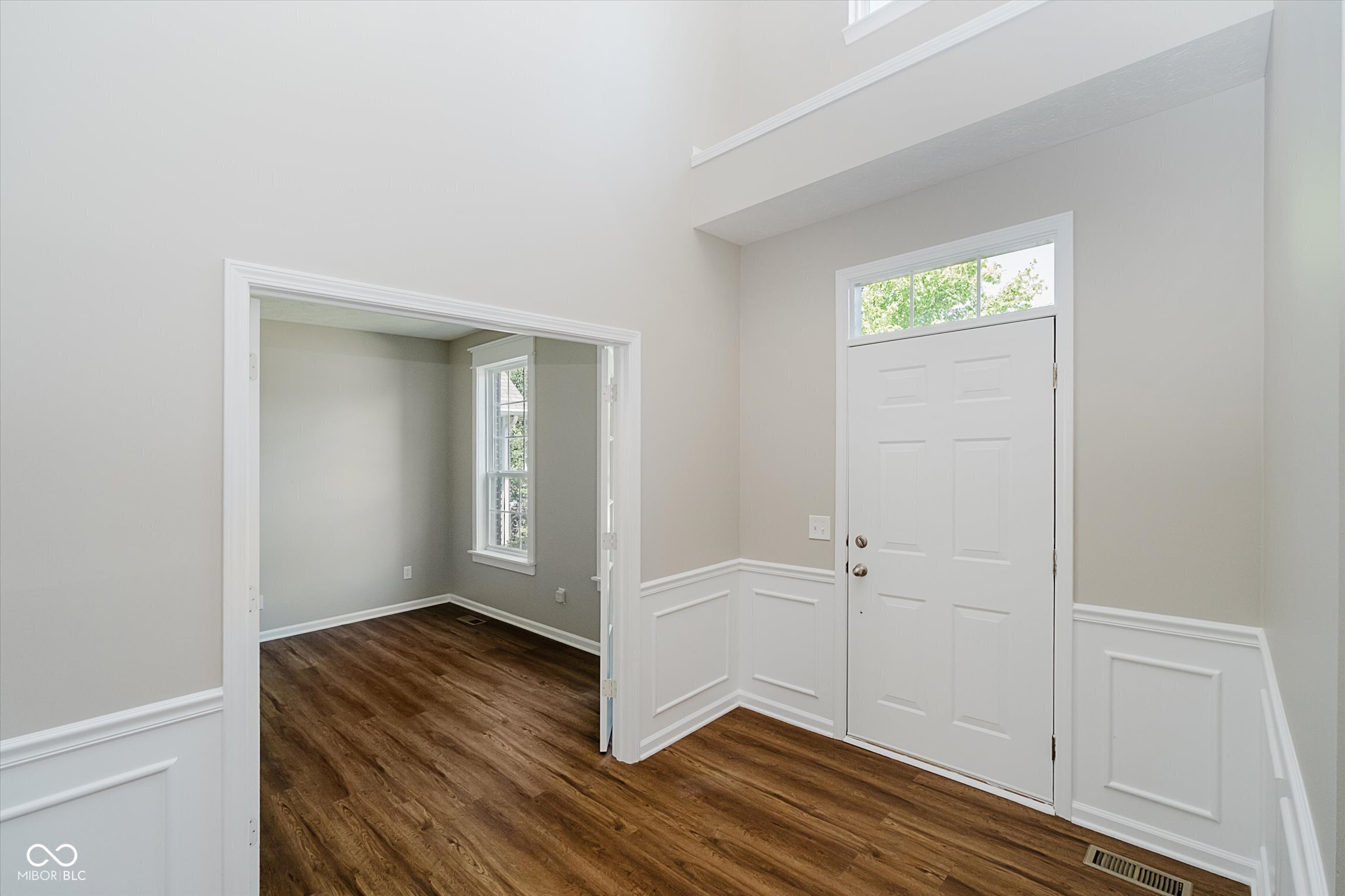 Property Photo: 13722 Wendessa Drive IN 46038
