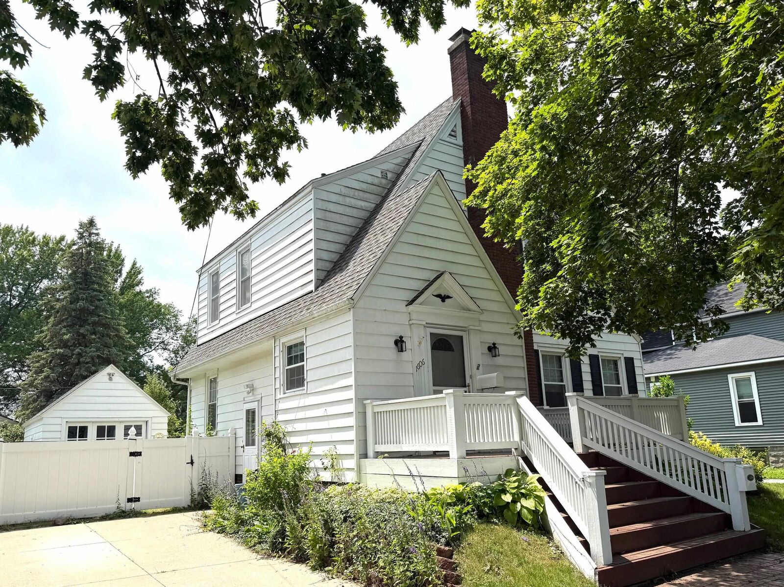 Property Photo:  1606 Prairie Street  MI 48732 