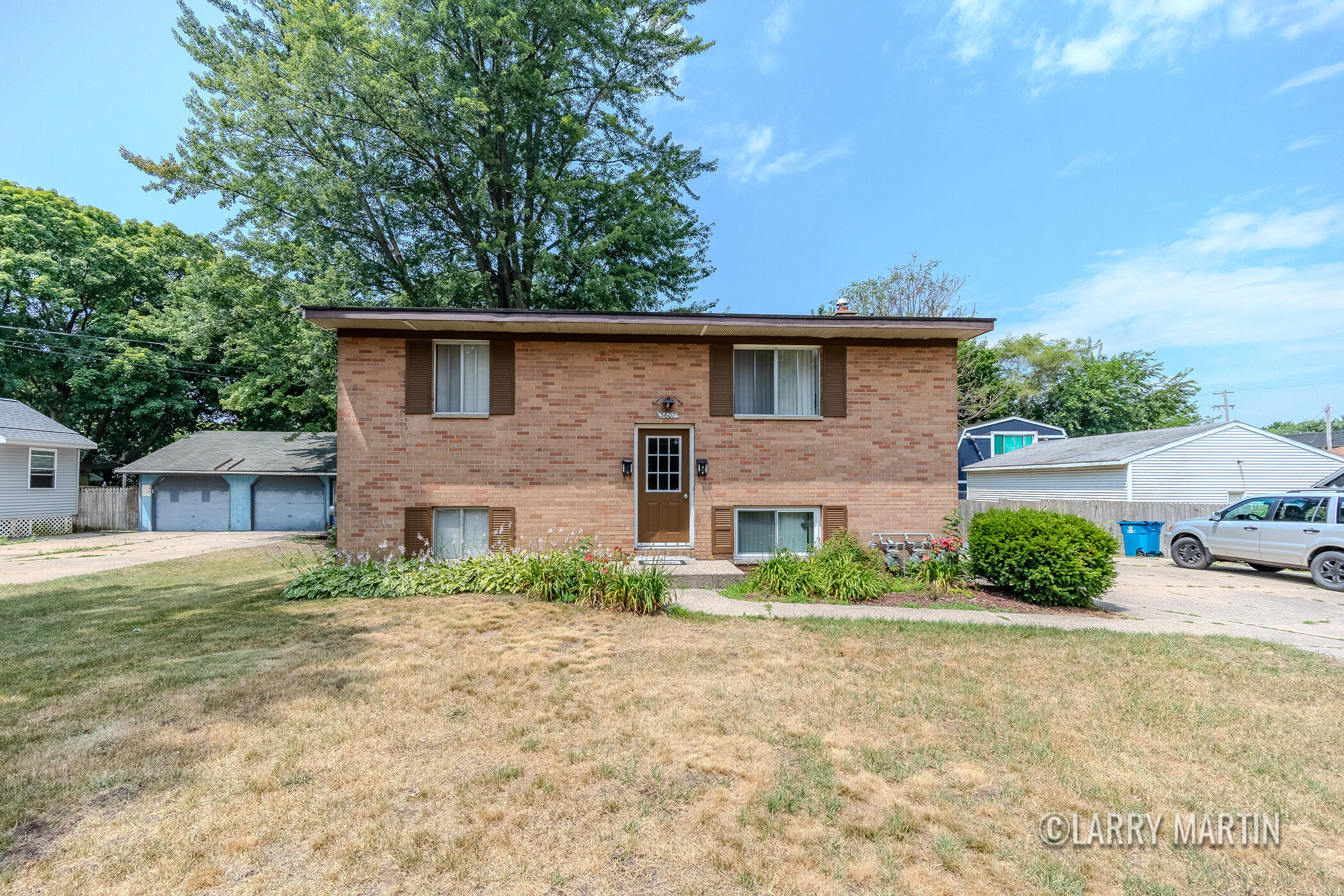 Property Photo:  3607 Colby Avenue SW  MI 49509 