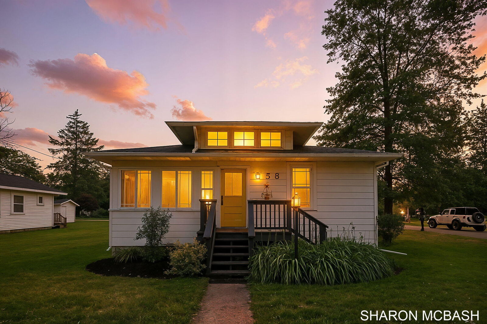 Property Photo:  658 Allegan Street  MI 49453 