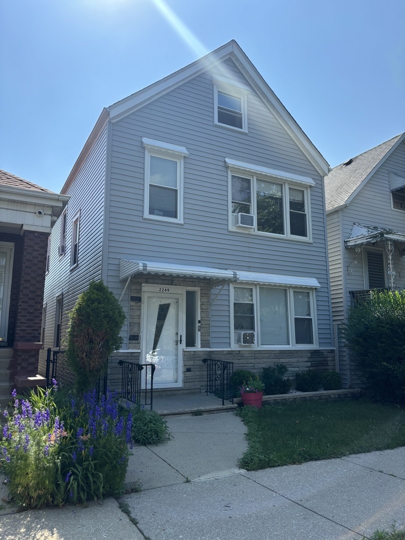 Property Photo: 2249 N Long Avenue IL 60639