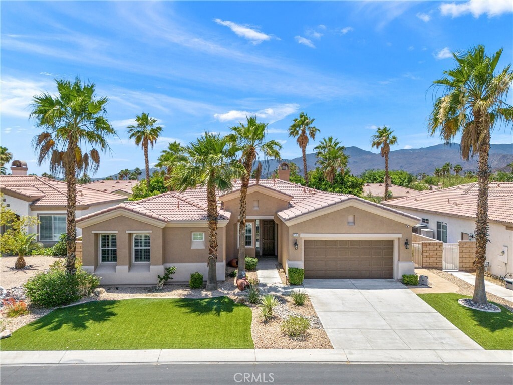 Property Photo: 79787 Parkway Esplanade N CA 92253