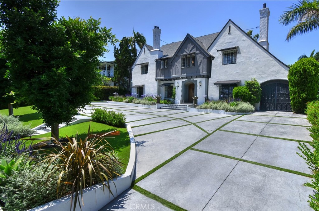 Property Photo: 5005 Los Feliz Boulevard CA 90027