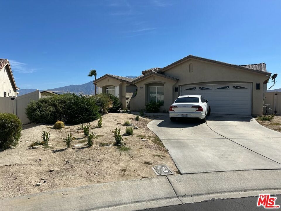 Property Photo: 64025 Dolomite Court CA 92240