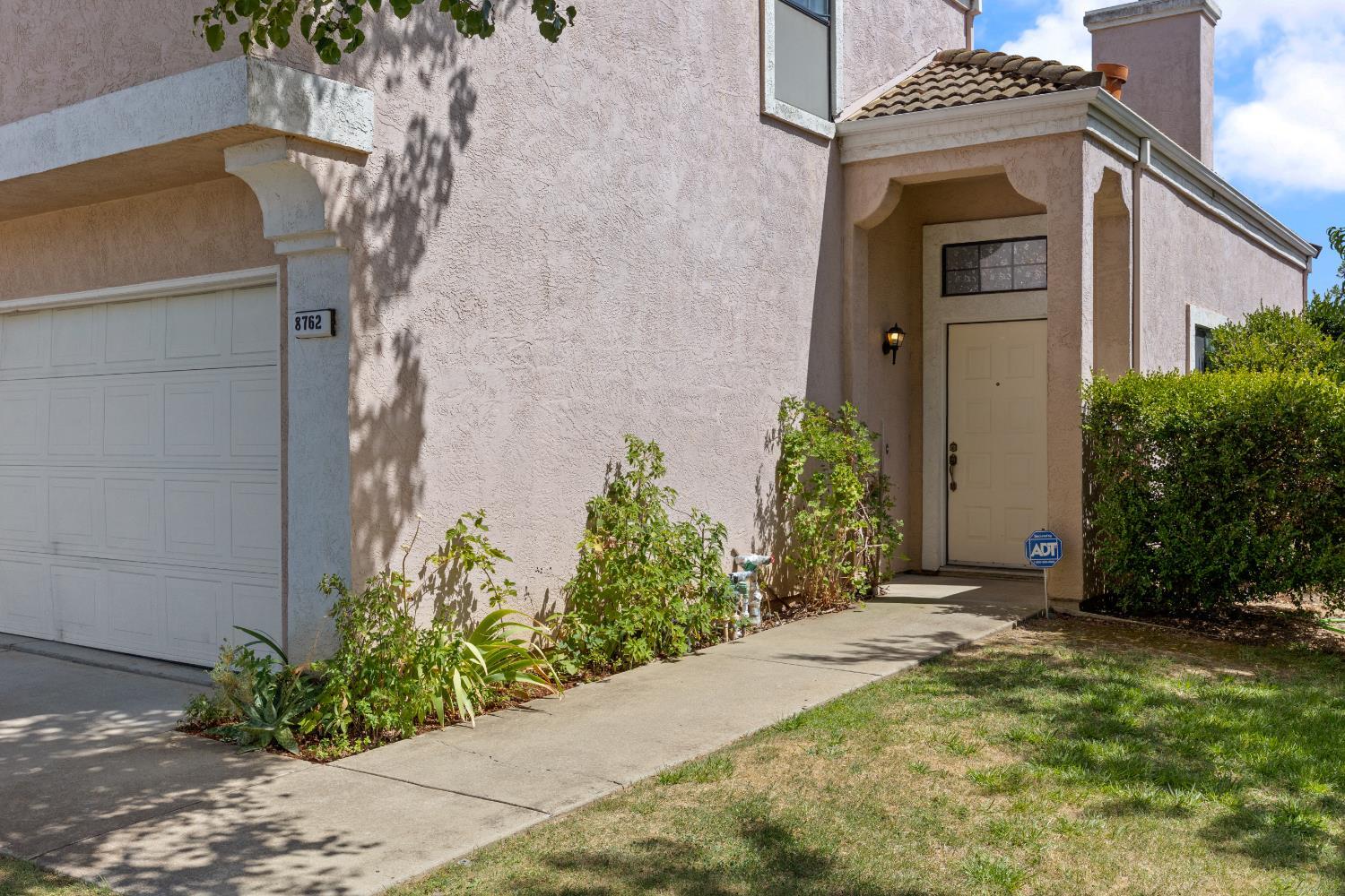 Property Photo:  8762 Lemas Road  CA 95828 