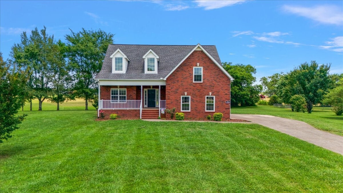 Property Photo:  219 Thelma Dr  TN 37020 