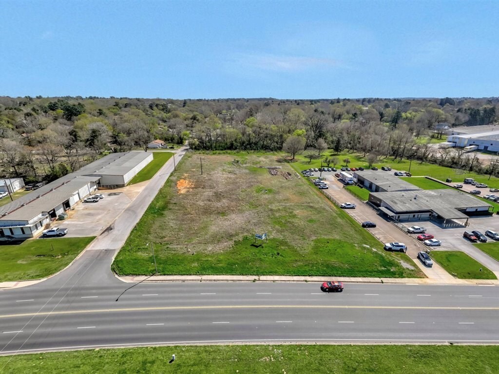 Property Photo:  1303 University Drive  TX 75961 