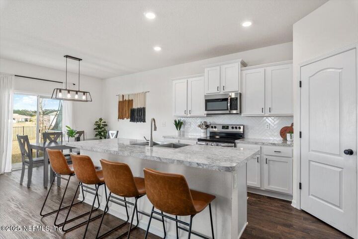 10111 Sitting Fox Court  Jacksonville FL 32222 photo