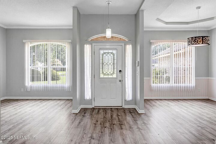 Property Photo: 1800 Fairfax Court FL 32259