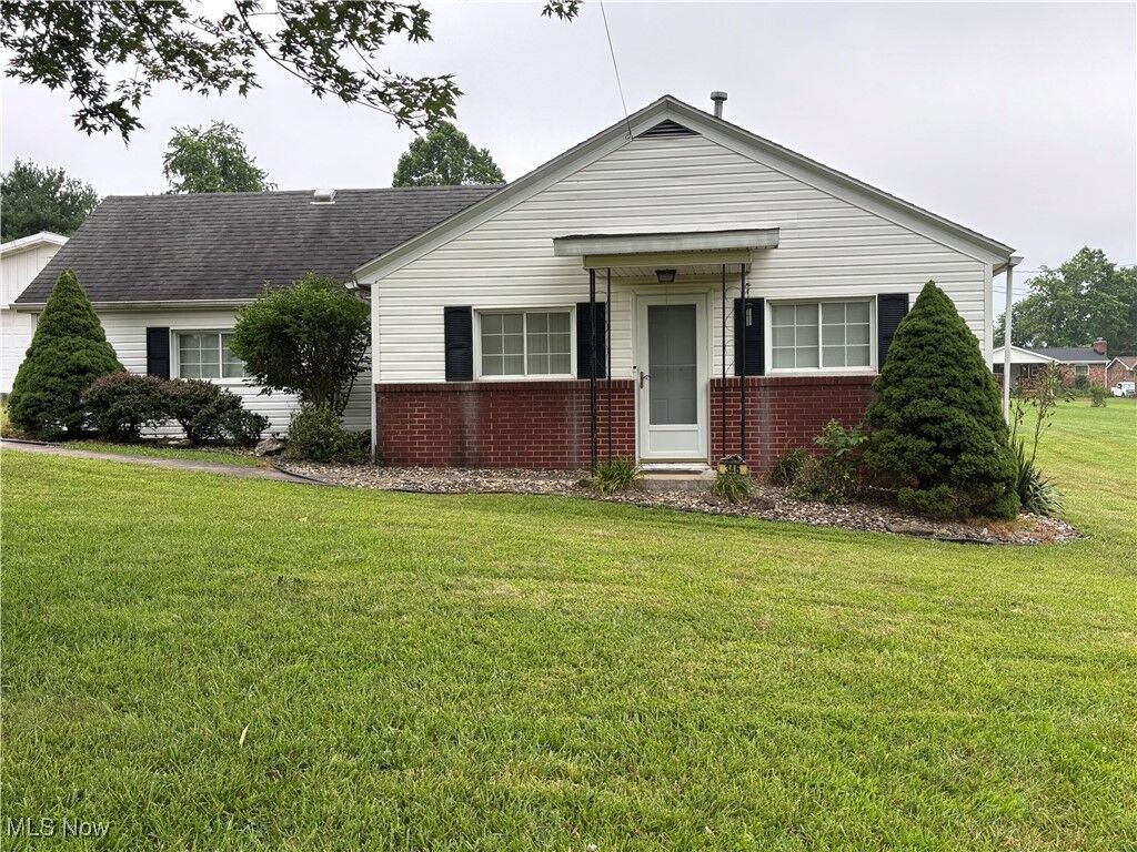 Property Photo:  346 Island View Drive  WV 26101 