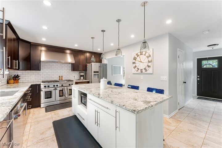 Property Photo: 89 Mount Pleasant Road OH 44216