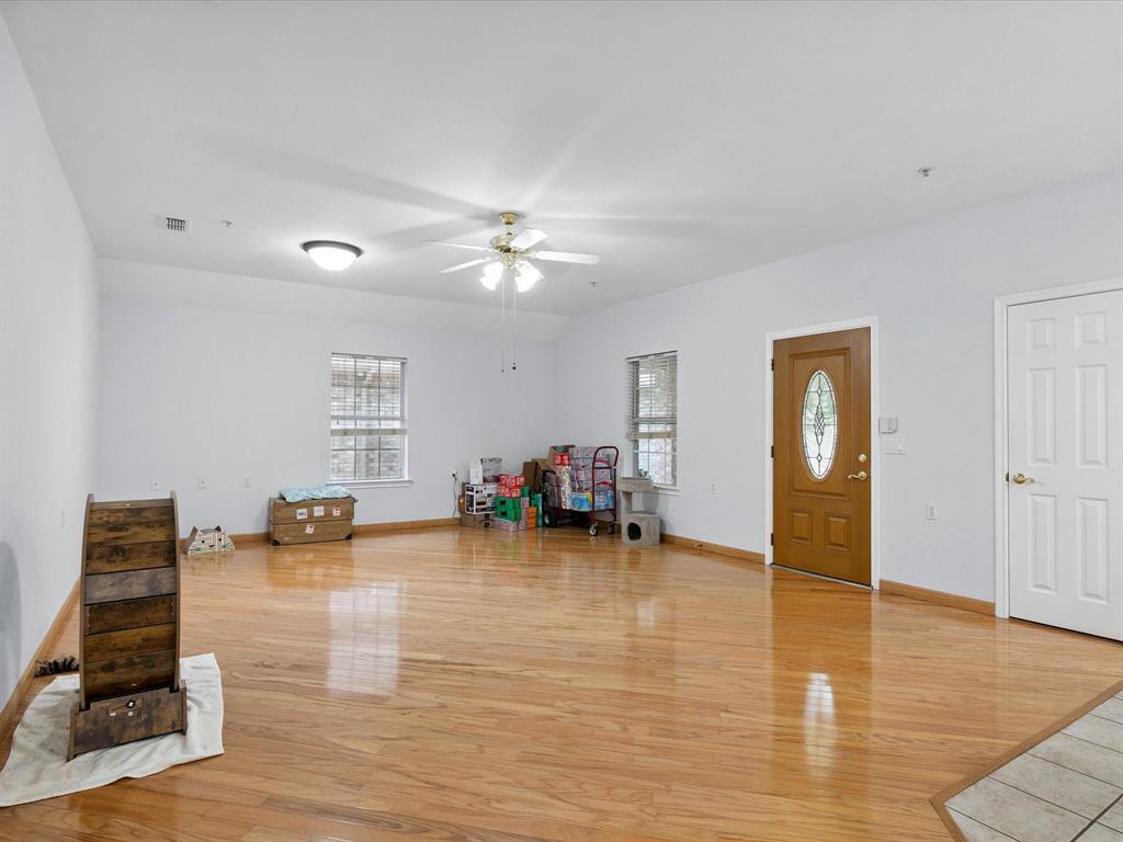 Property Photo: 102 Royal Crest Court TX 75154