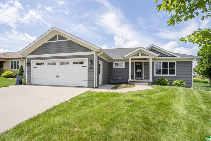 1304 Olympia Place  Orange City IA 51041 photo