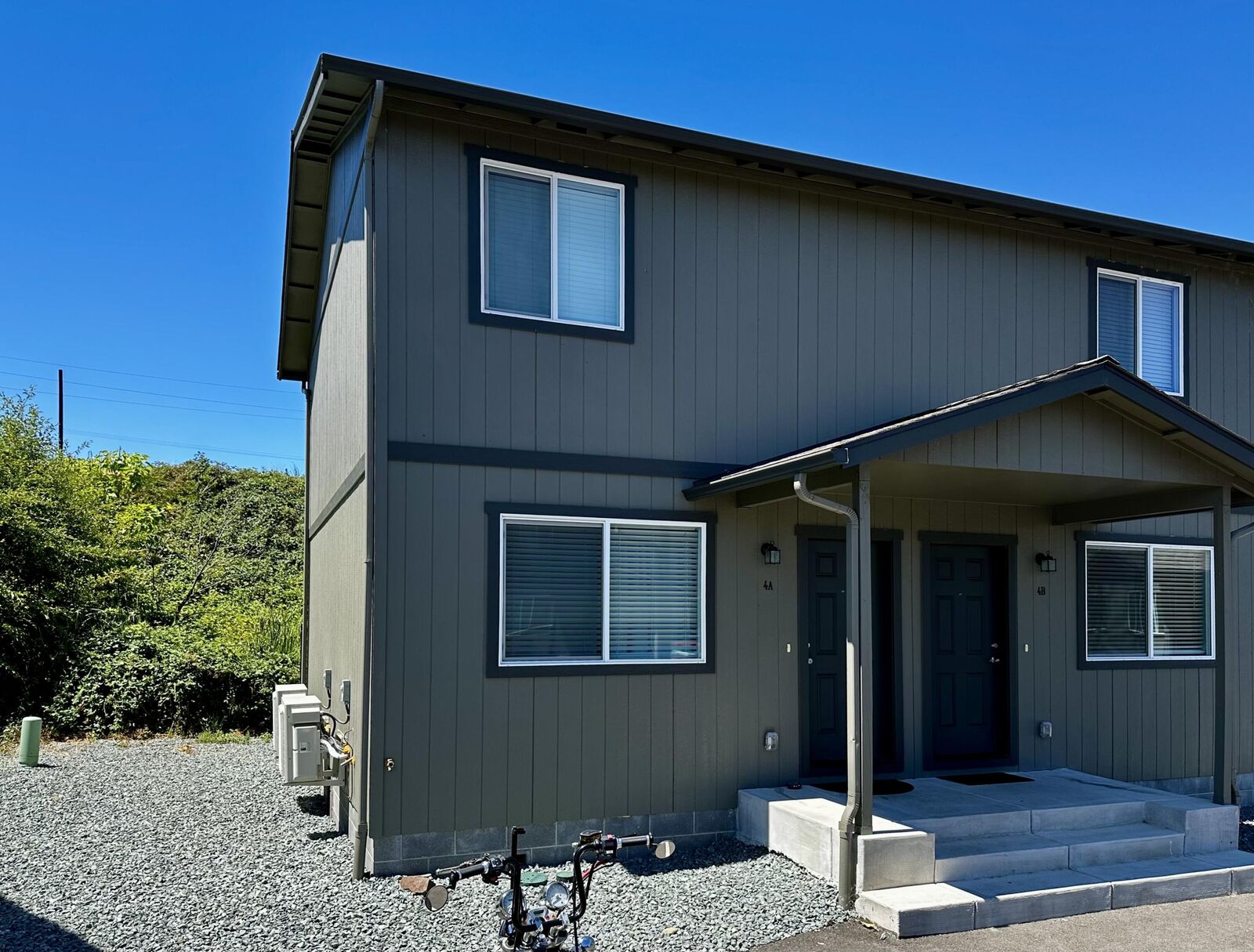 Property Photo:  610 N Main Street 4-A  OR 97535 