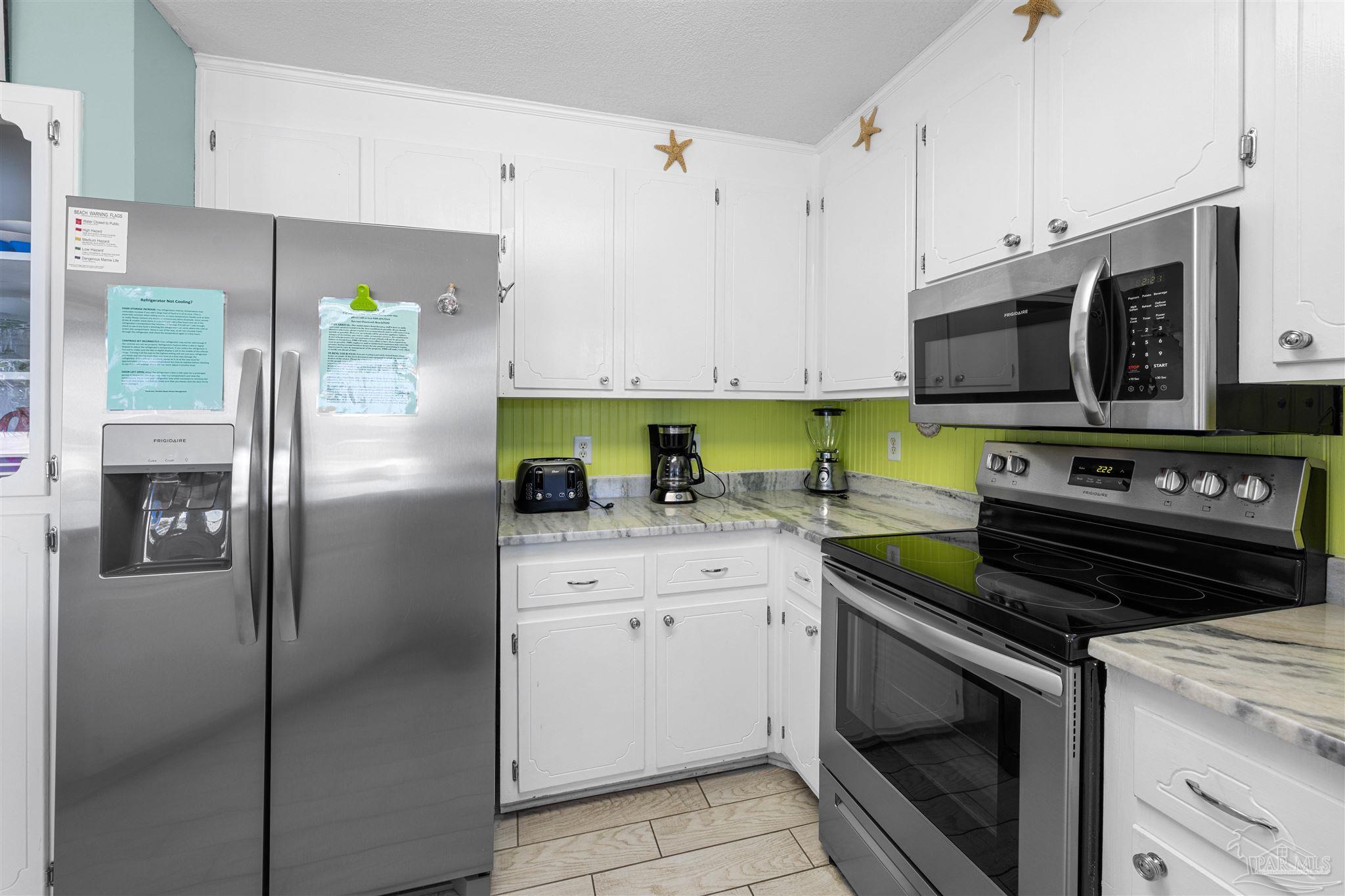 Property Photo: 7838 Gulf Blvd FL 32566