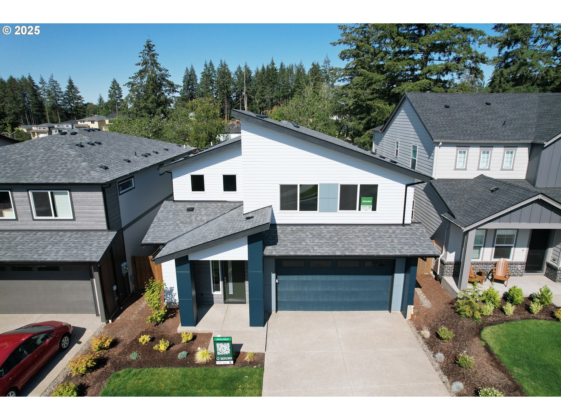 Property Photo: 15509 SW Vanderwood Ave OR 97224