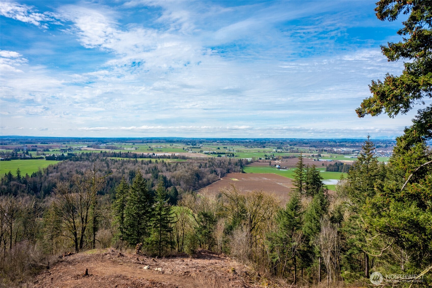 Property Photo: 48 Xx Reese Hill Road WA 98295
