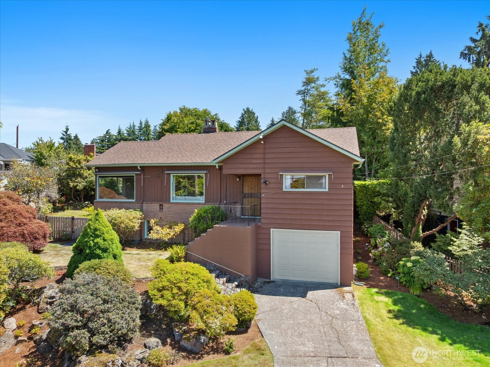 Property Photo:  9526  28th Avenue NW  WA 98117 