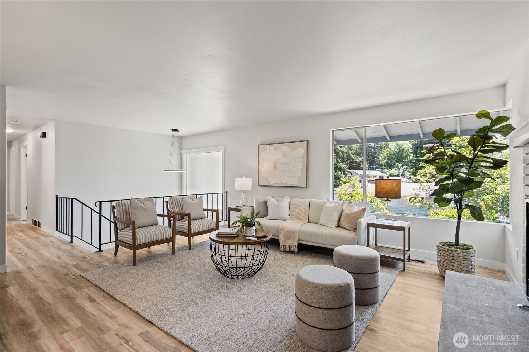 Property Photo: 13726 SE 24th Street WA 98005