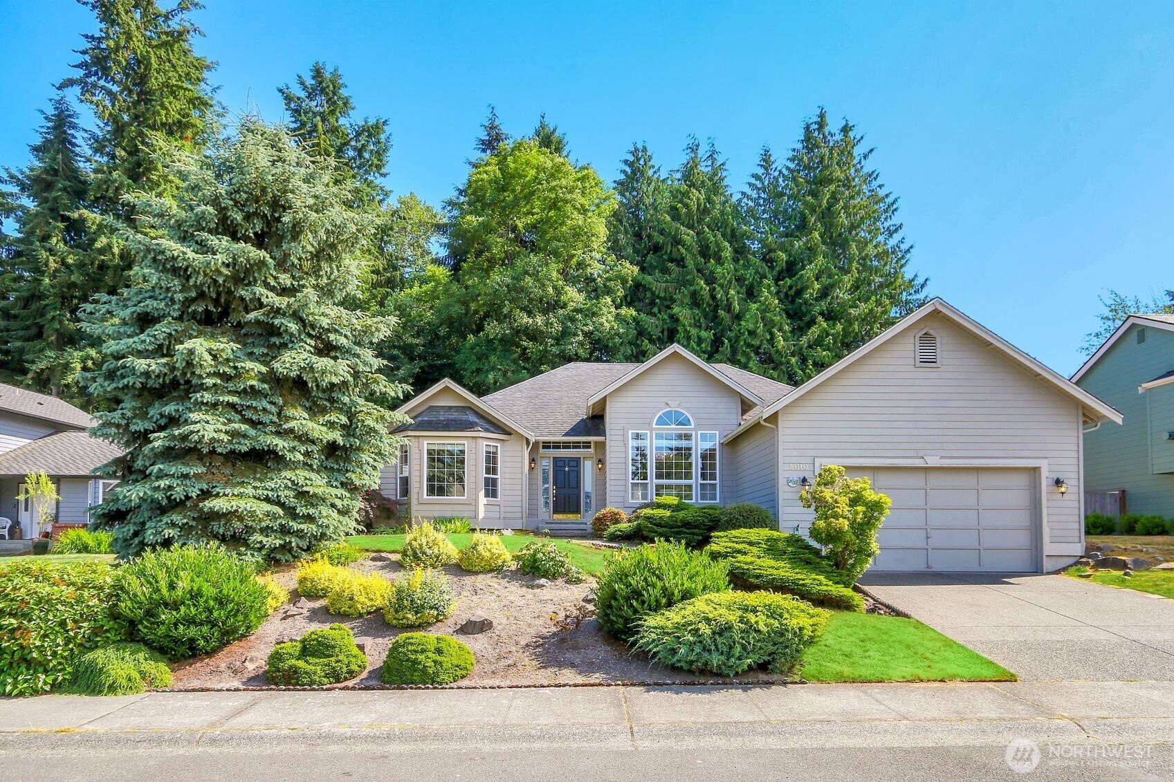 Property Photo: 5010 123rd Street SE WA 98208