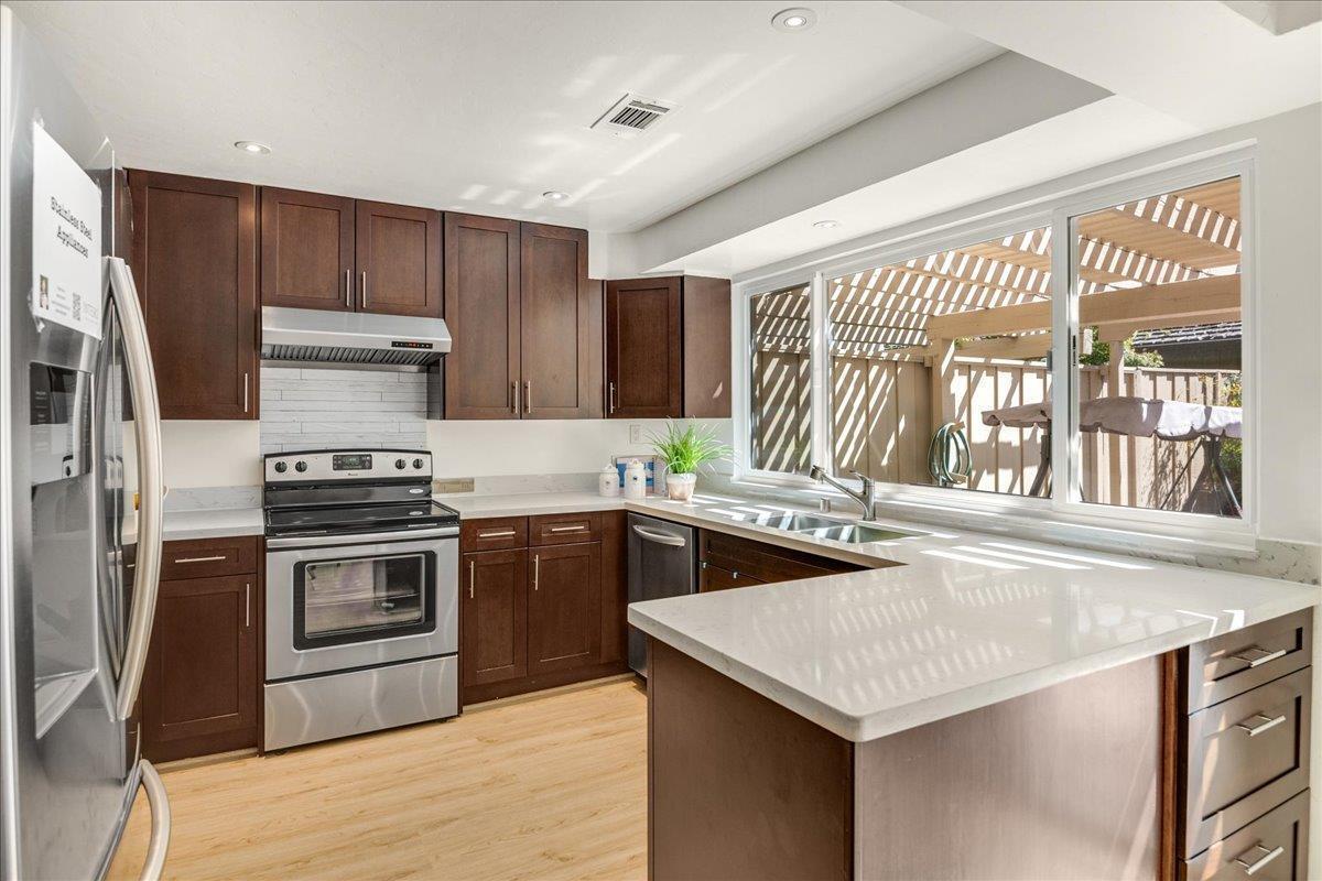 Property Photo:  6021 Calle De Felice  CA 95124 