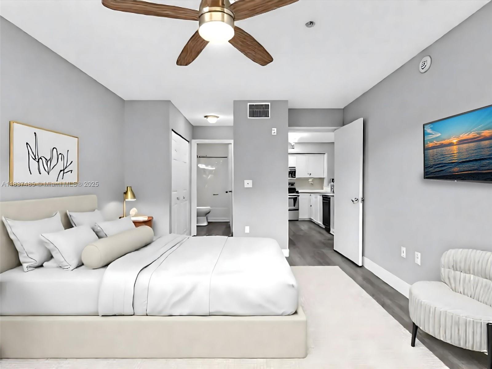 Property Photo: 2071 Renaissance Blvd 303 FL 33025