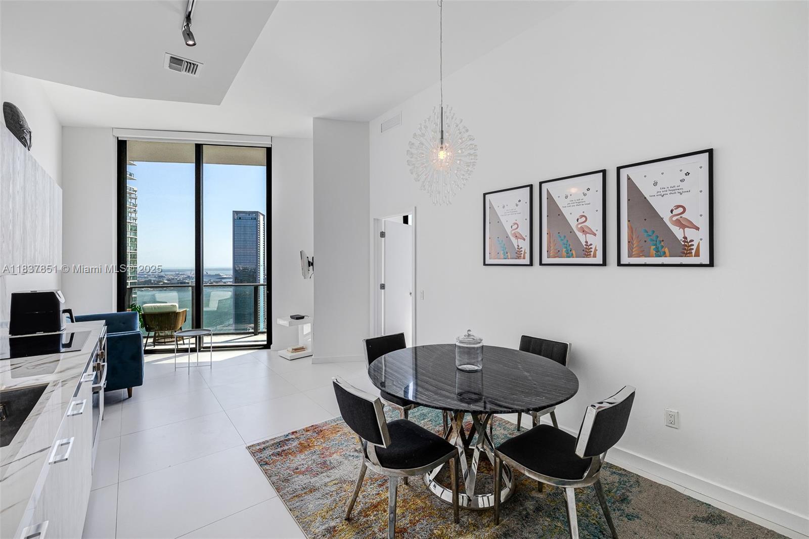 Property Photo: 501 NE 31st St 4007 FL 33137