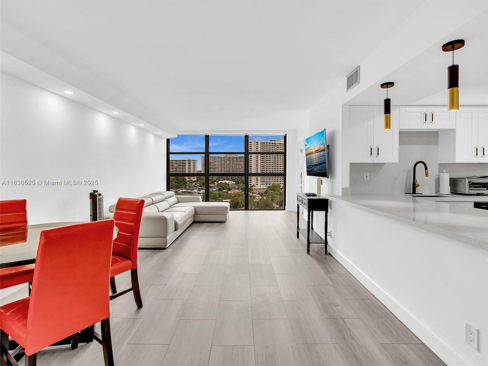 Property Photo: 200 Leslie Dr 1003 FL 33009