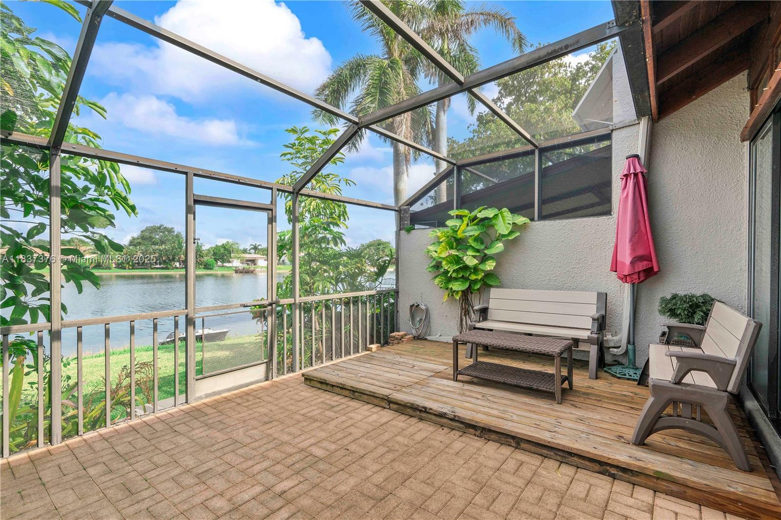 Property Photo: 1512 NW 113th Way FL 33026