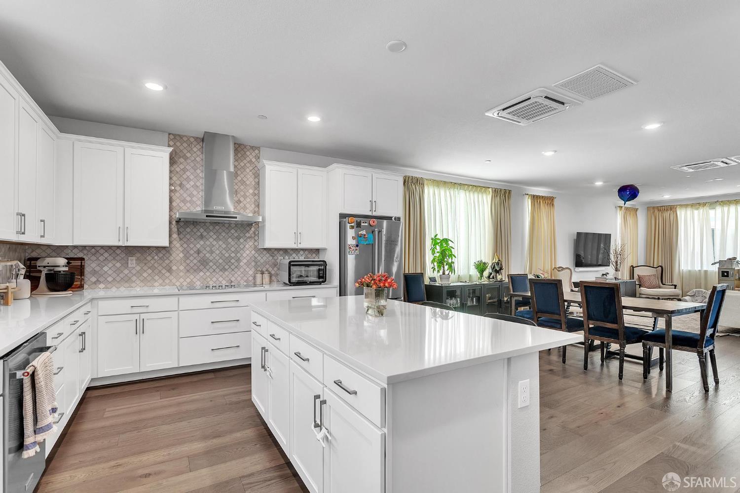 Property Photo: 2821 San Jacinto Lane CA 94501