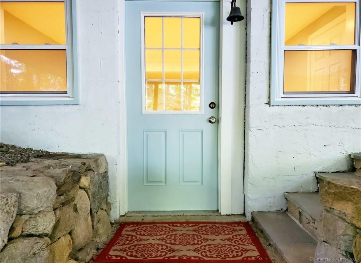 Property Photo: 110 North Richmond Hill Road CT 06840