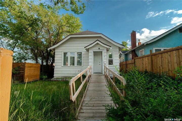 101 28th Street W  Saskatoon SK S7L 0K1 photo